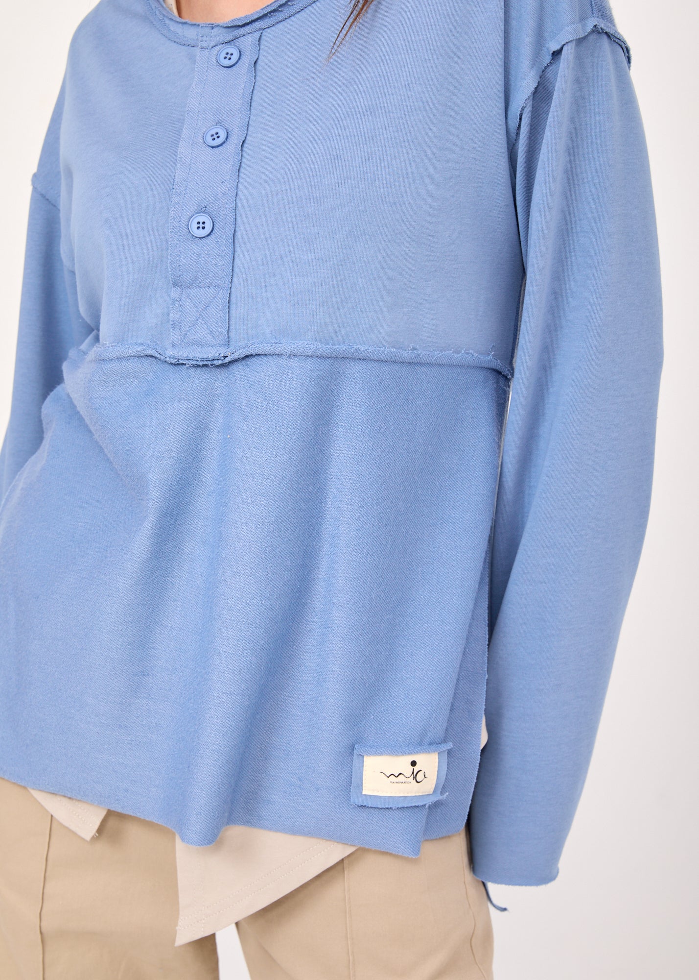 סווטשירט חצי כפתרה שילוב הפוך כחול