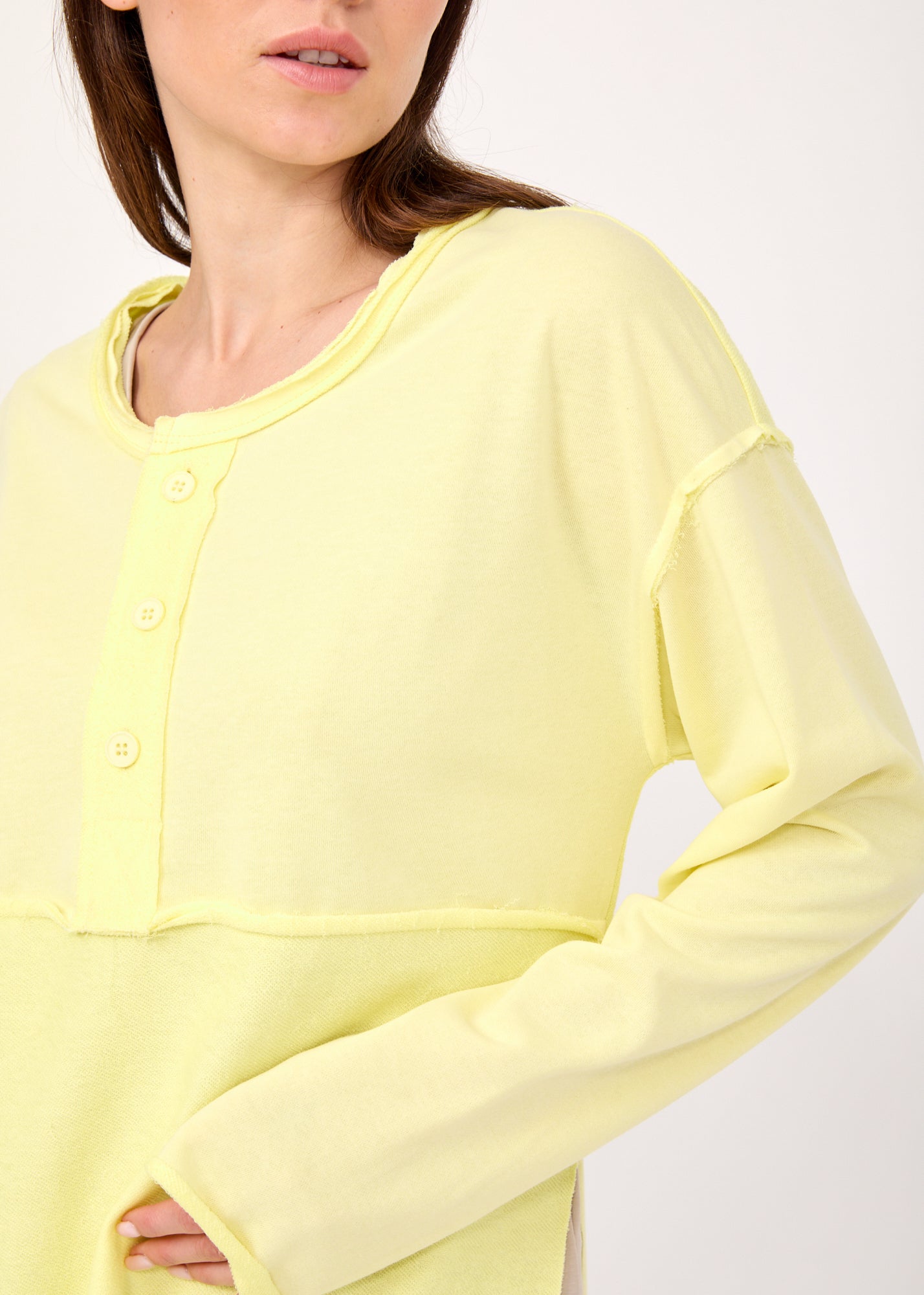 סווטשירט חצי כפתרה שילוב הפוך צהוב