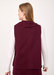 וסט אסימטרי עם כפתור סגול