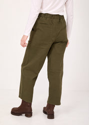 מכנסיים עם תפר בברך וגומי ירוק