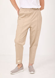 מכנסיים תפר באמצע ופאץ קלאסיות בז