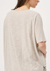 Light gray cotton slub short-sleeved shirt with drawstring