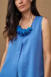 Blue paper pulp flat disc necklace