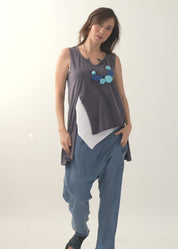 Fuchsia pink small v-neck top with front cut