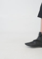 מגפוני עור רך סגירת סקוטצ' אפור