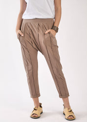 Boy pants 3/4 with stitching and rubber on the back brown