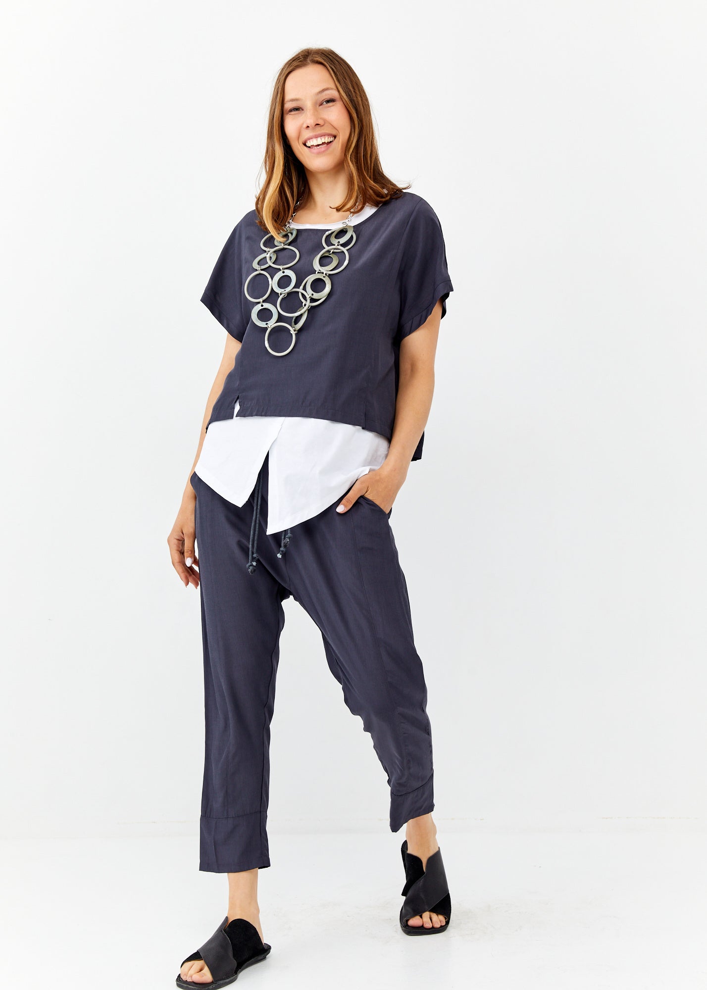 מכנסיים ארוכים חגורת חבל אפור כהה