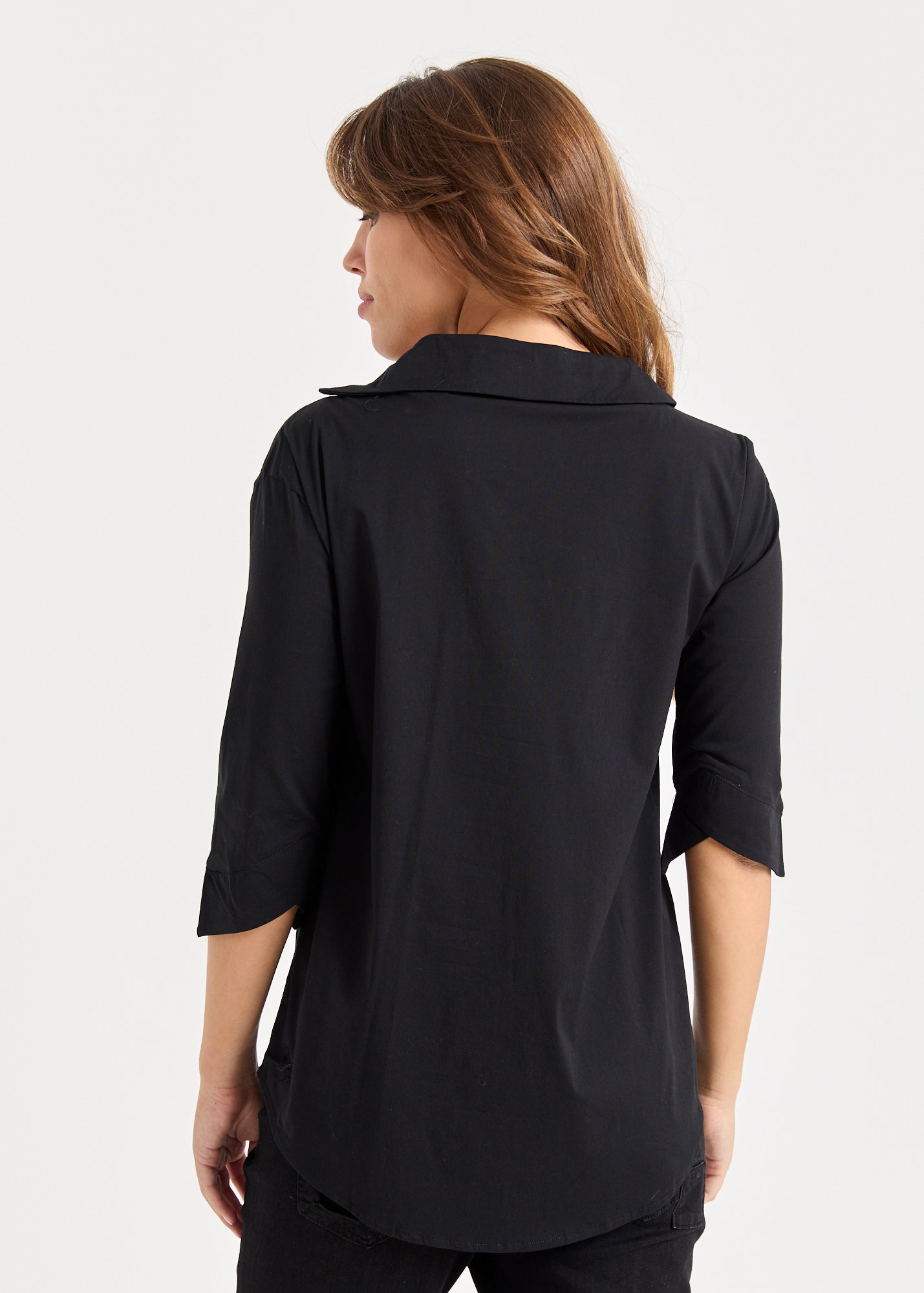 חולצה מכופתרת מפתח אסימטרי שחור