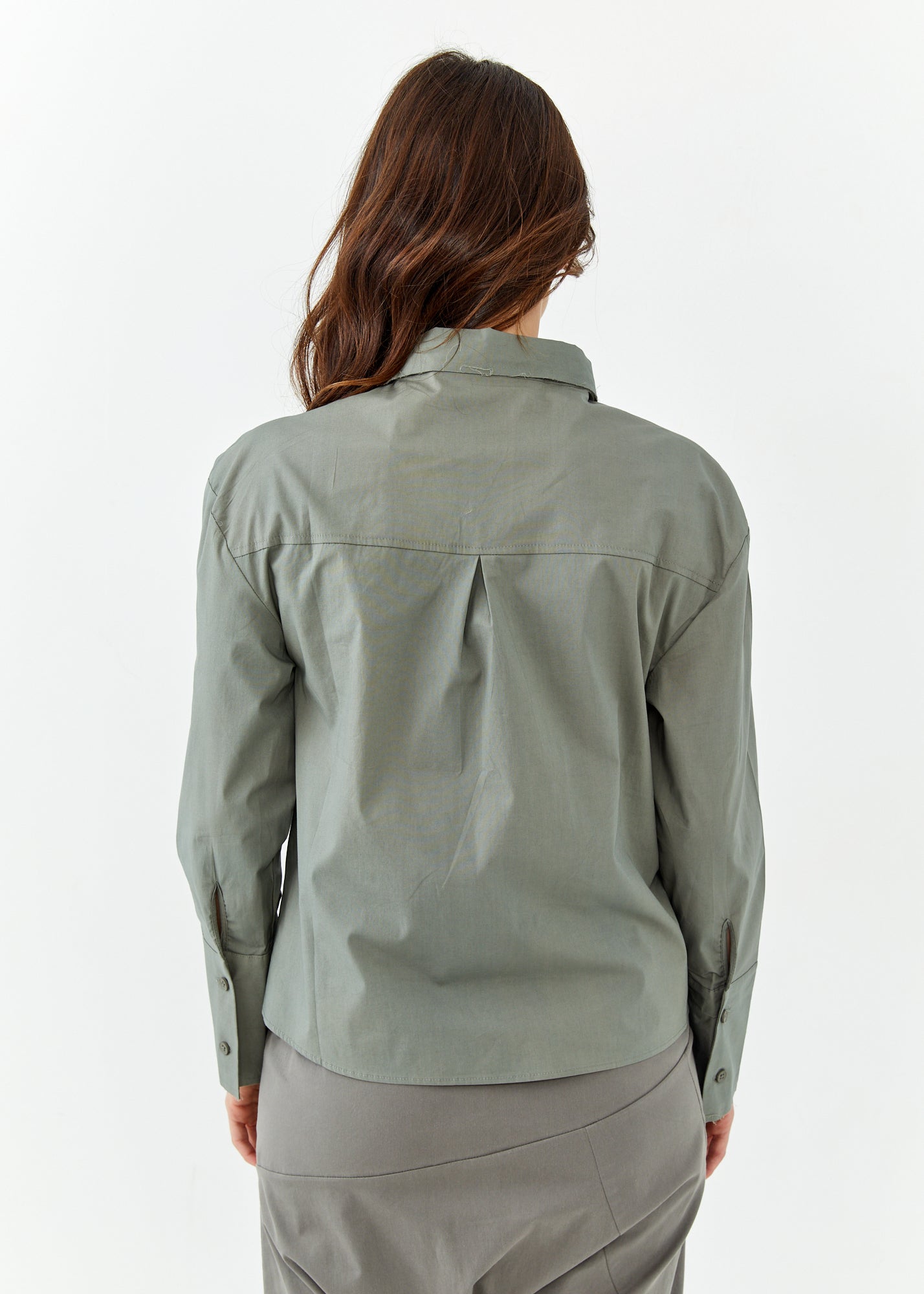 חולצה מכופתרת שרוול ארוך צווארון בצד ירוק