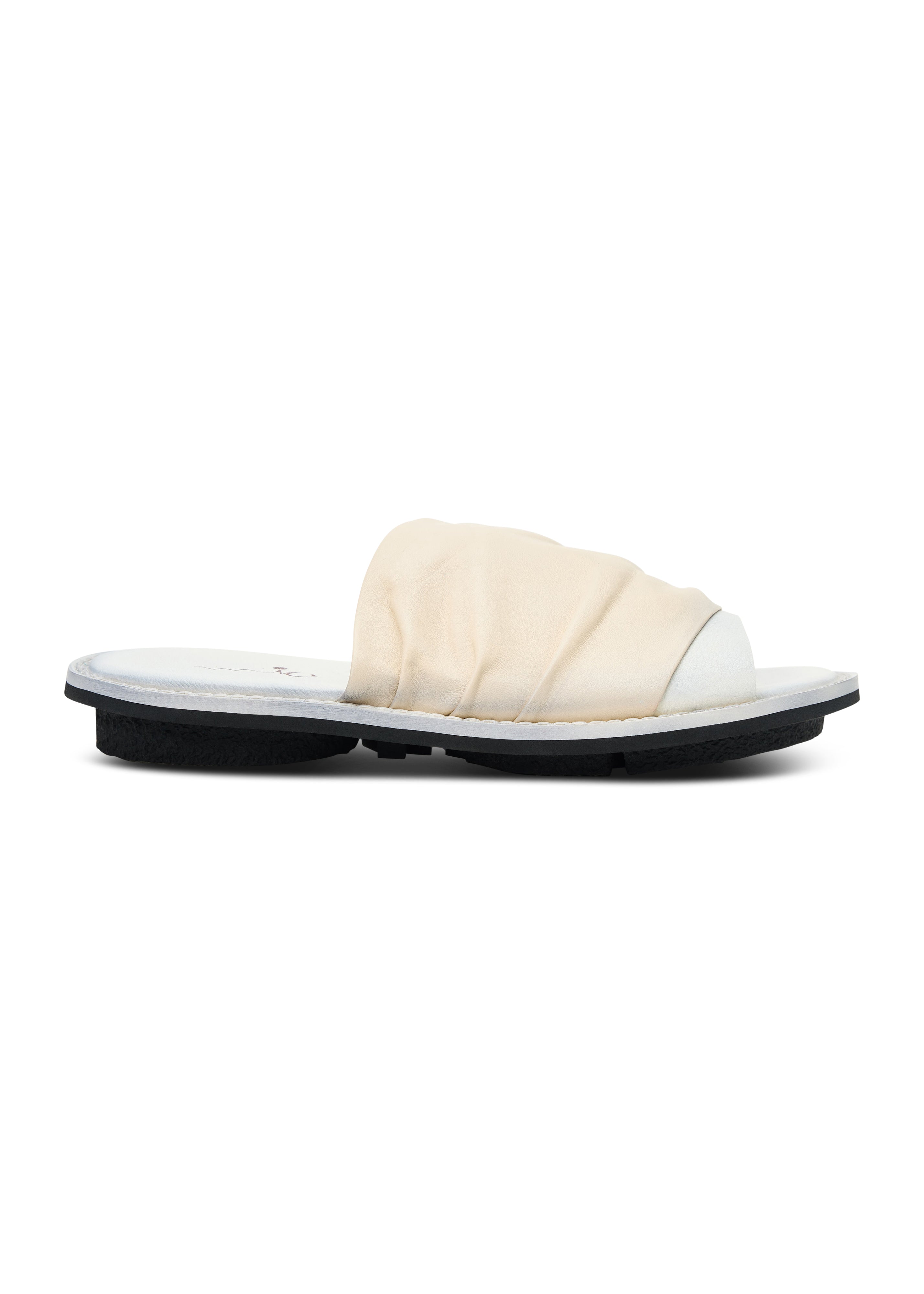 Women's leather sandals with pleats, stone color combination