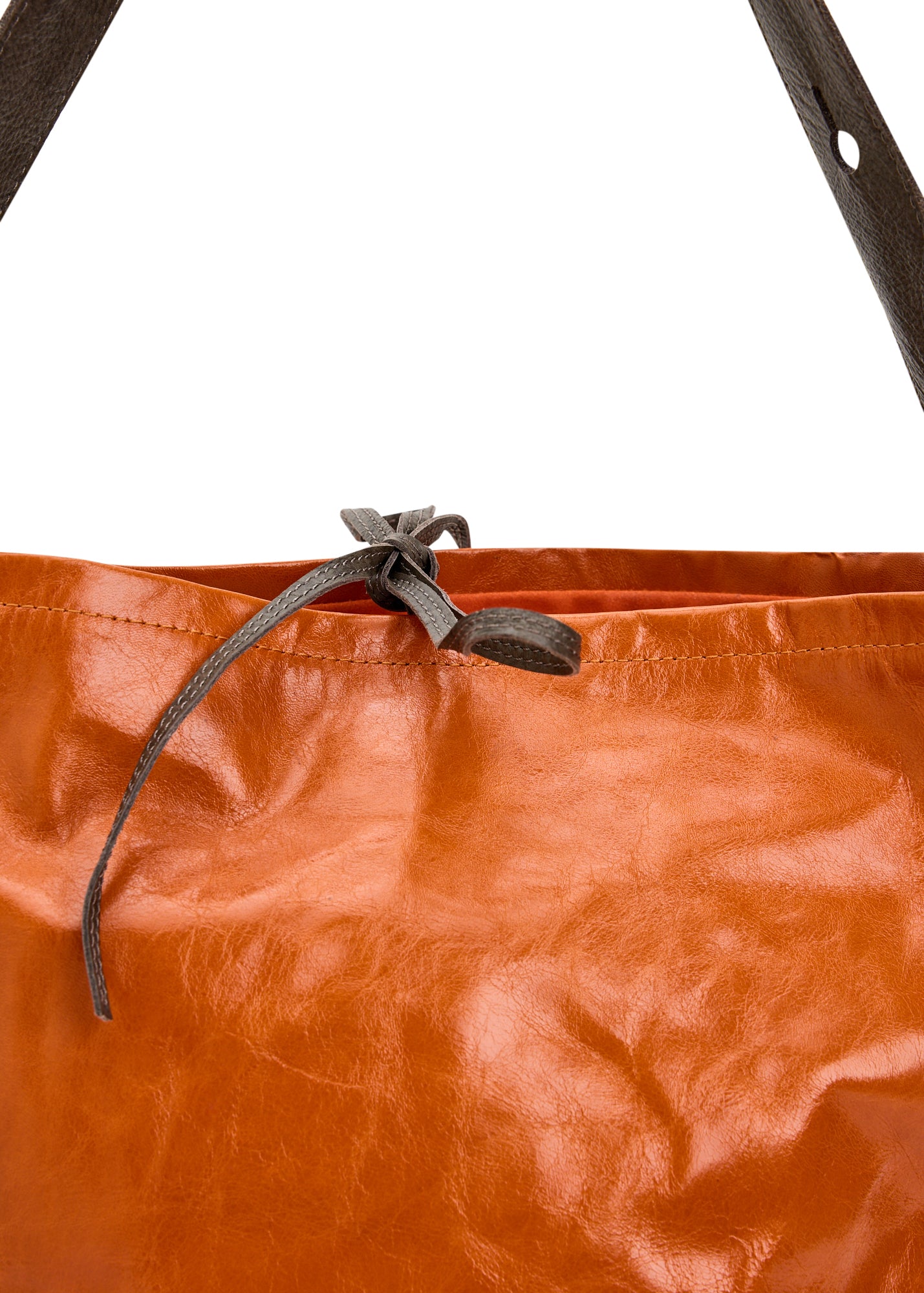 תיק באקט עור רצועה עם כפתור כתום