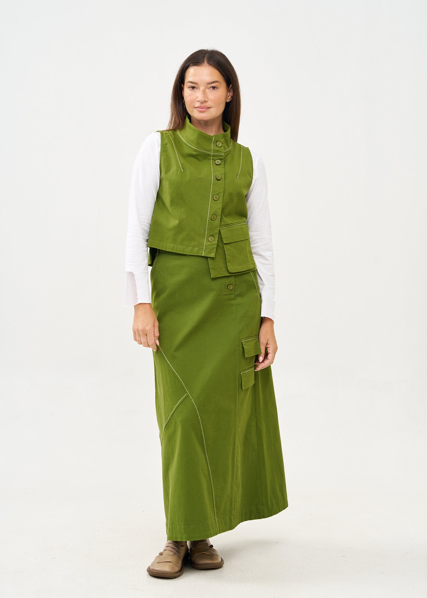 וסט אסימטרי תיפור בולט ירוק