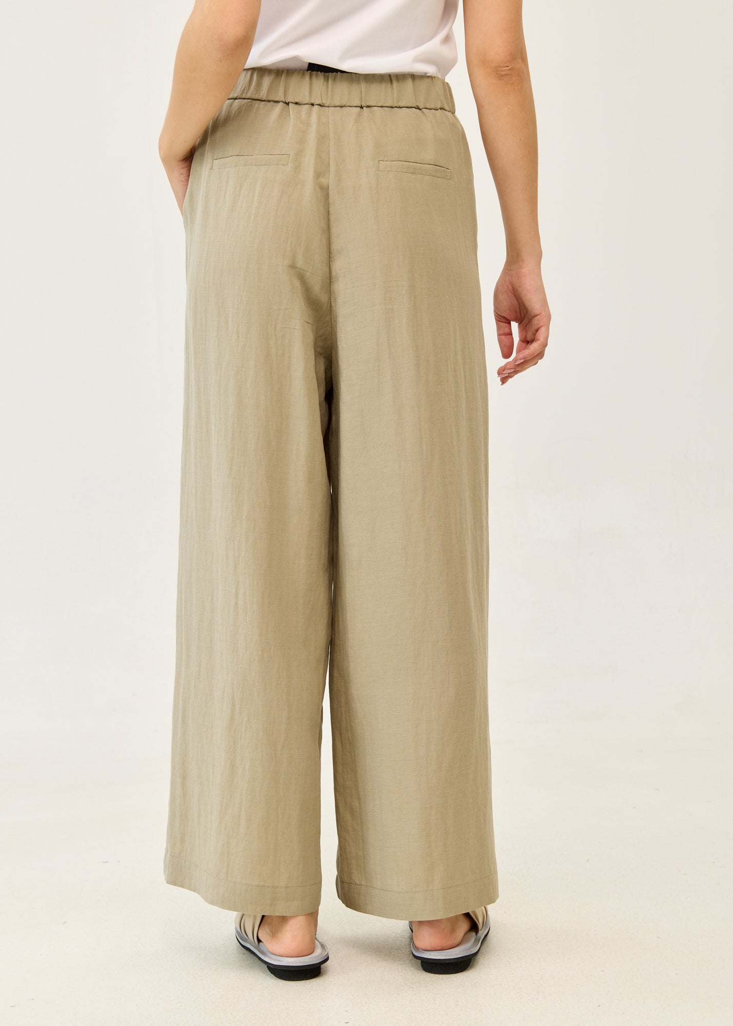 Brown linen wide-leg trousers