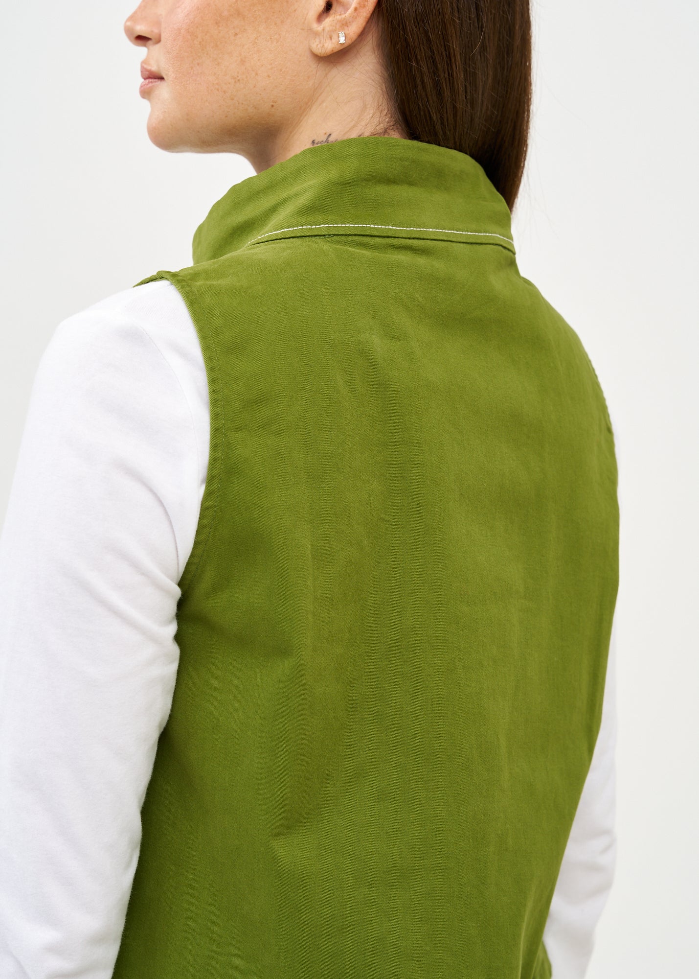 וסט אסימטרי תיפור בולט ירוק