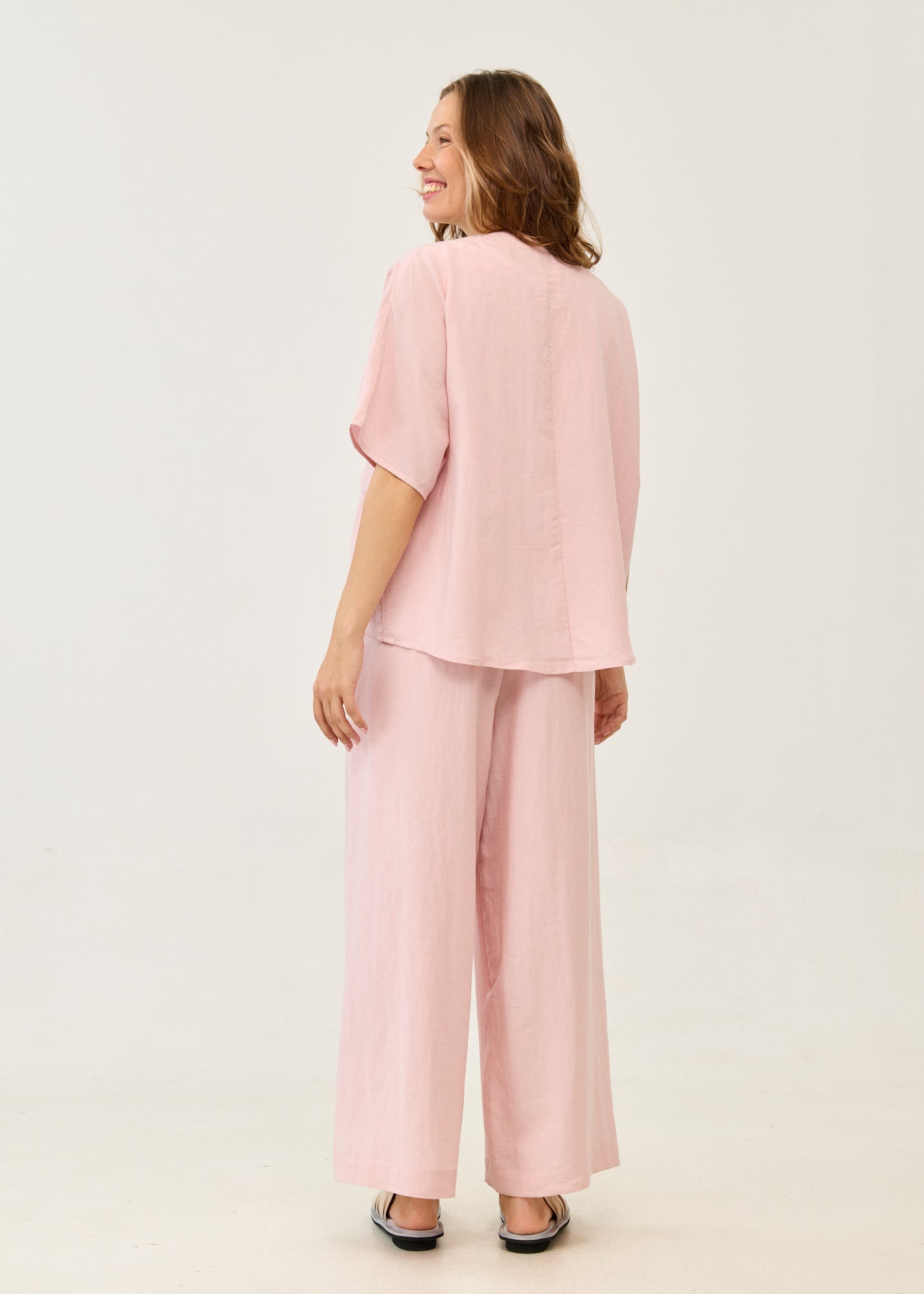 Pink linen wide-leg trousers