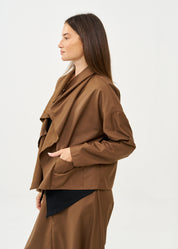 עליונית קלאסית פתוחה עם ברק חום