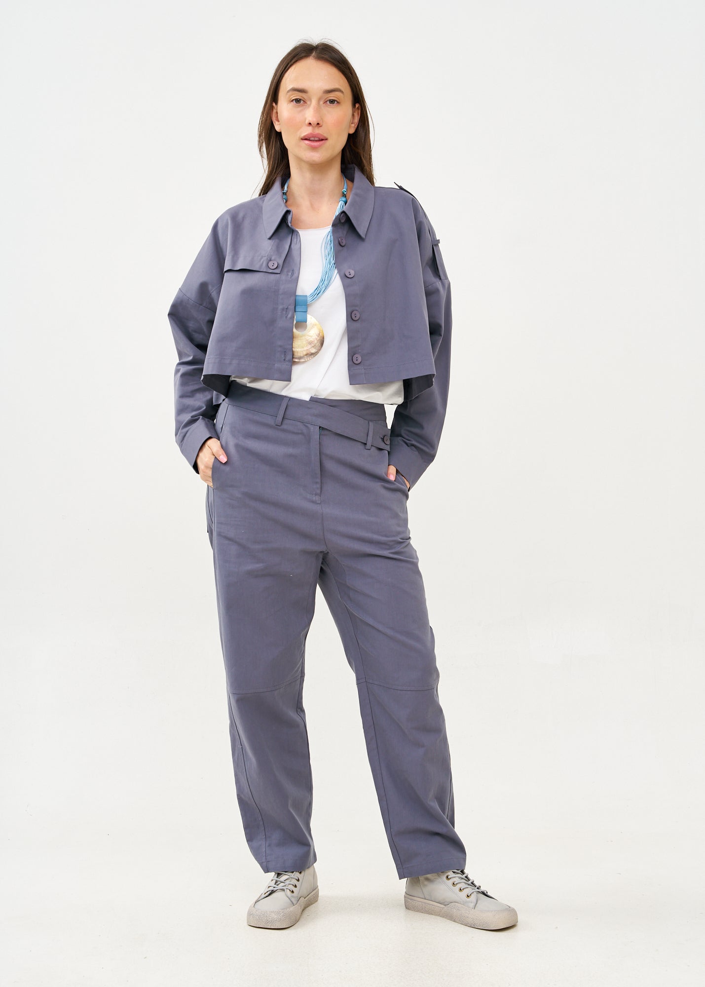 ג׳קט עם כותפת ארוכה כחול