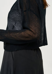 סריג בסריגה דקה ליפוף קדימה שחור