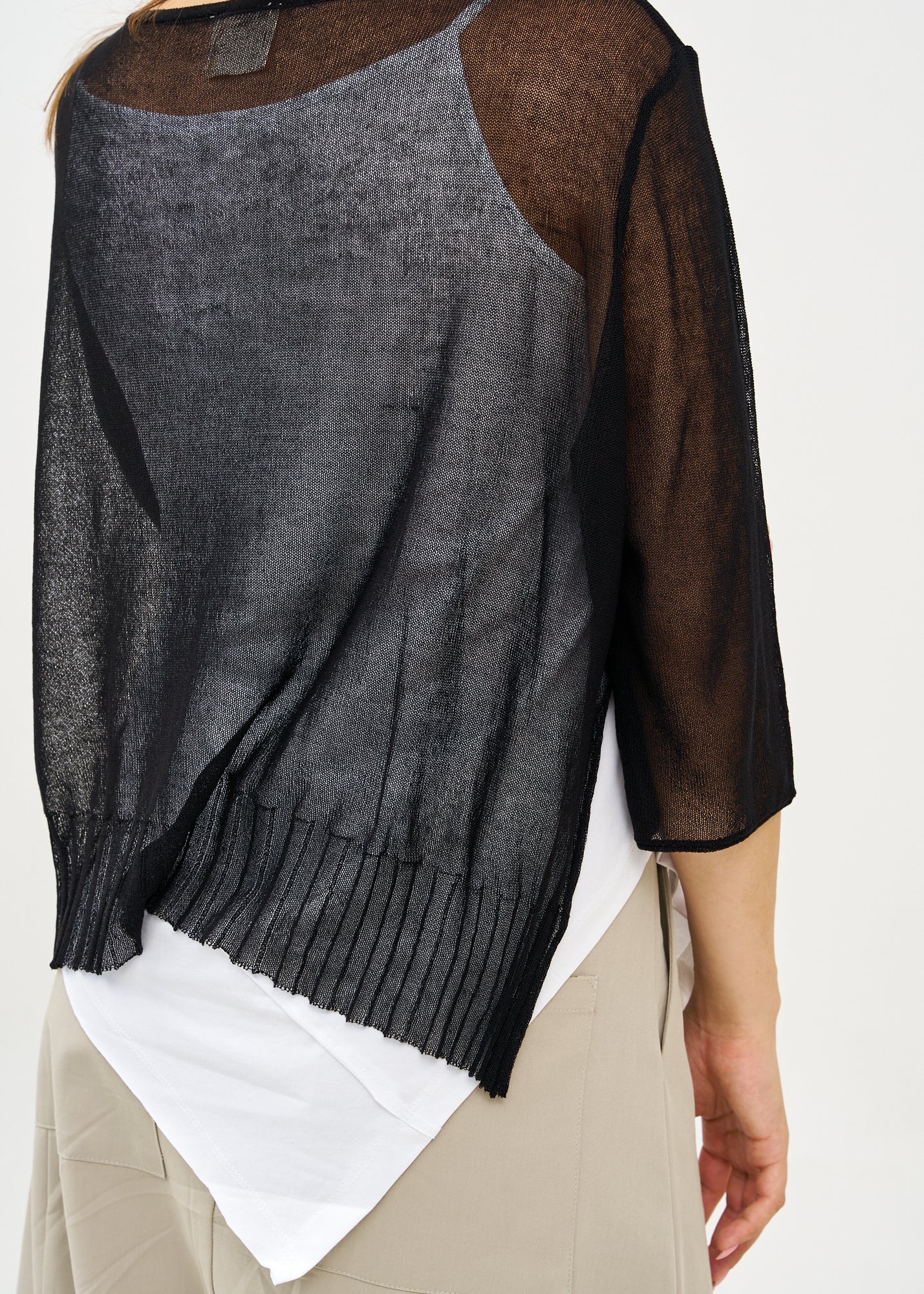 עליונית סריג דקה עם כפתורים שרוול 3/4 שחור