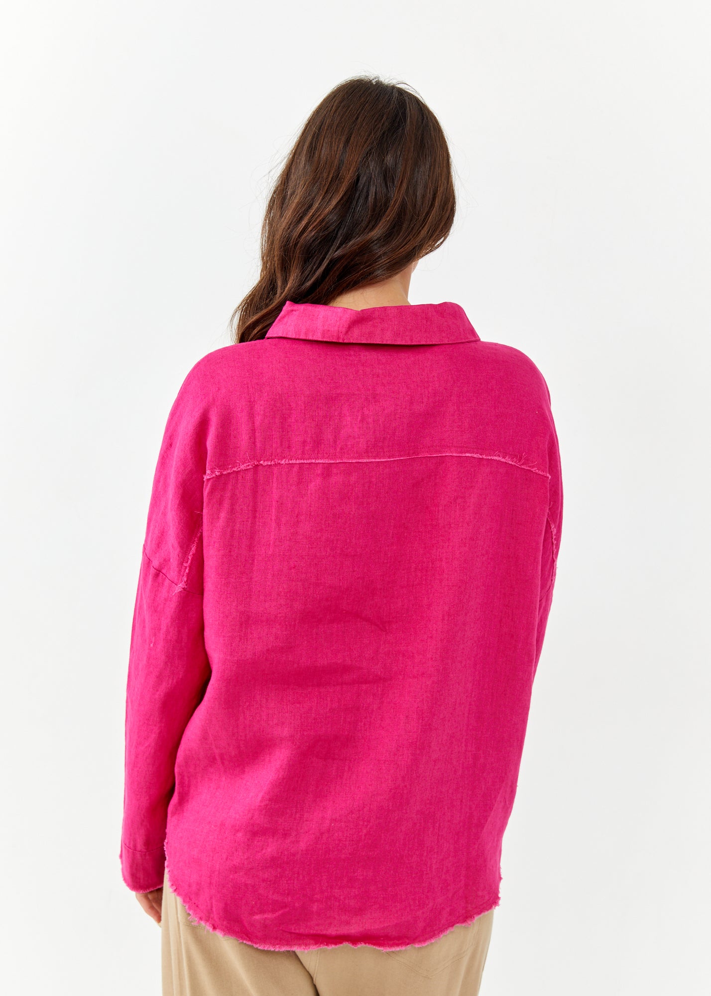 Fuchsia pink asymmetric outer stitching linen button-down