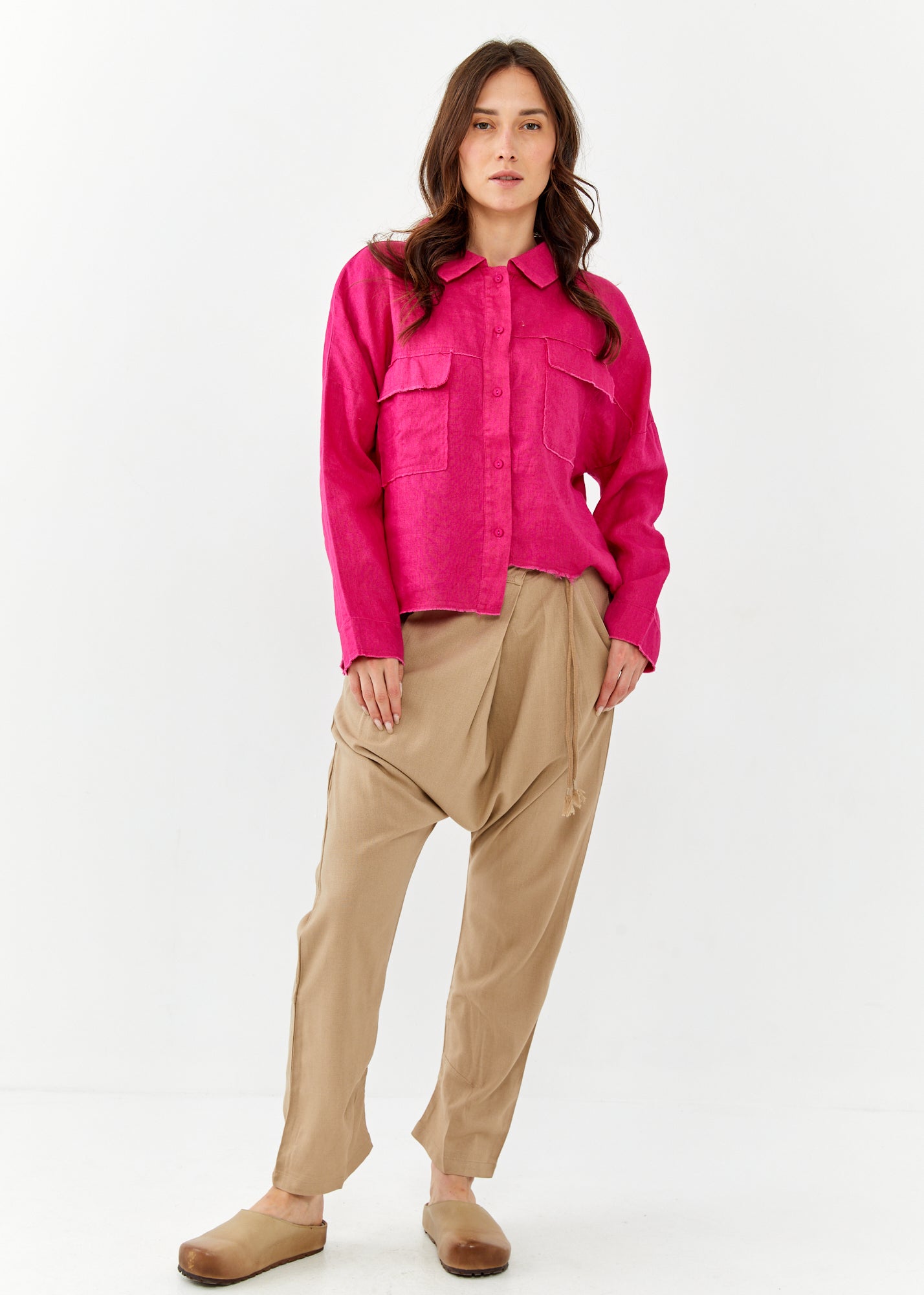 Fuchsia pink asymmetric outer stitching linen button-down