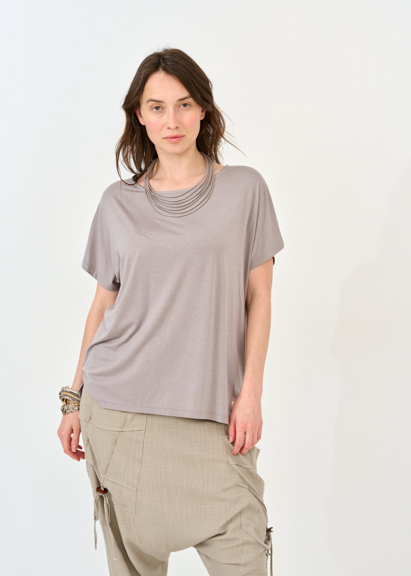Gray kimono sleeve short shirt