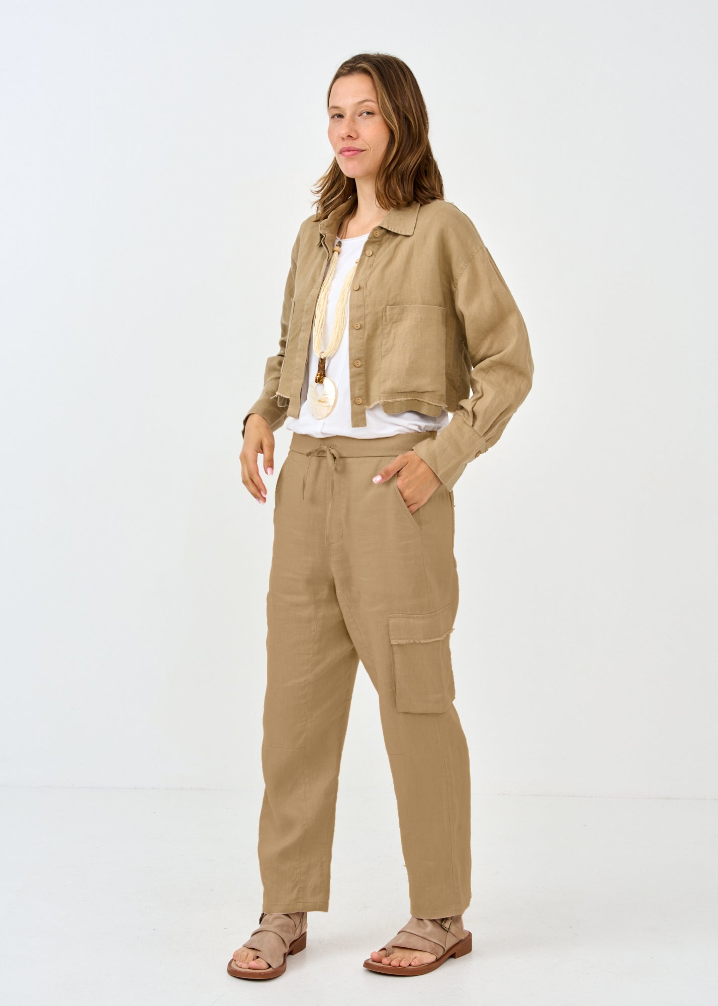 1011752-FULLBODY.jpg