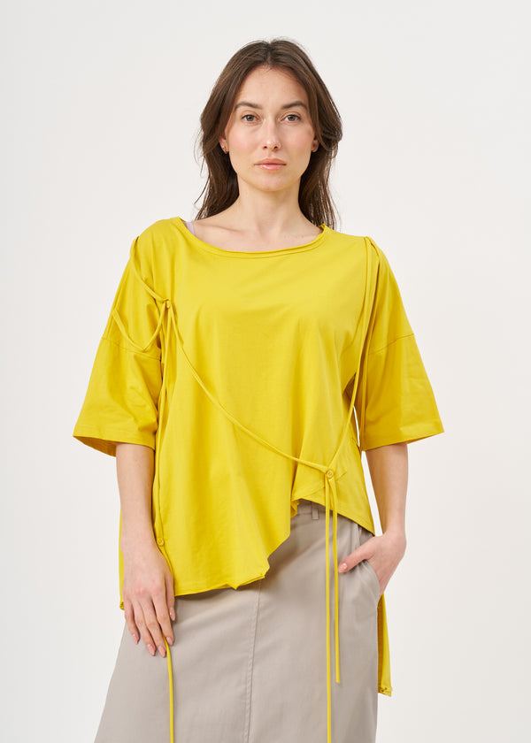 טי שרט שרוך עם כפתורים צהוב