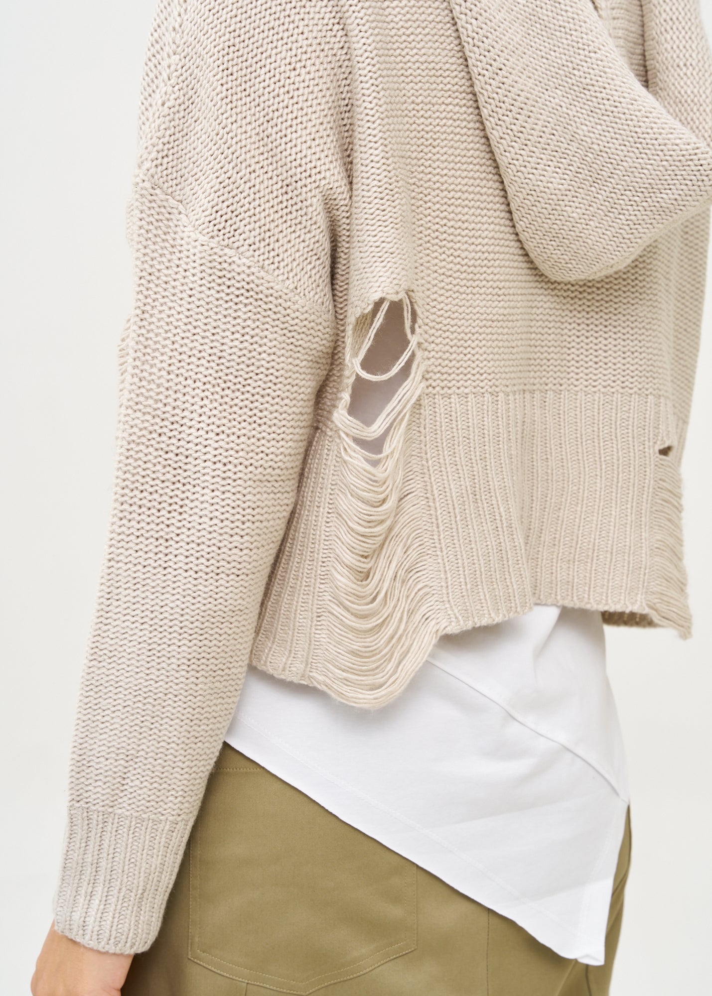 סריג עם כובע סיומת פרומה סטון