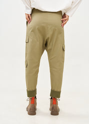 מכנסיים בוי עם כיסים שילוב צבע חום