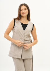 וסט עם חצי חגורה אפור