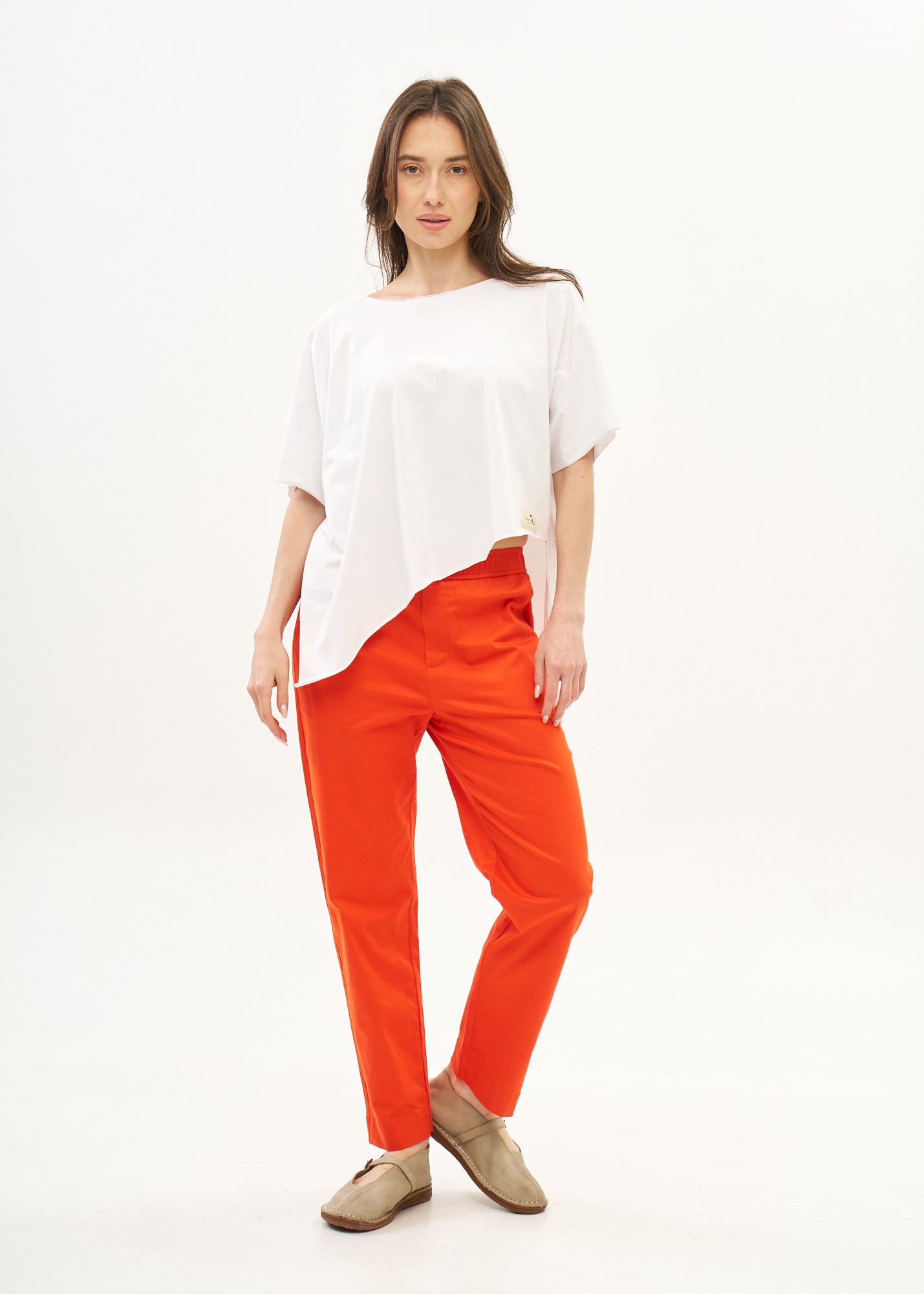 Pants with elastic and red inner drawstring