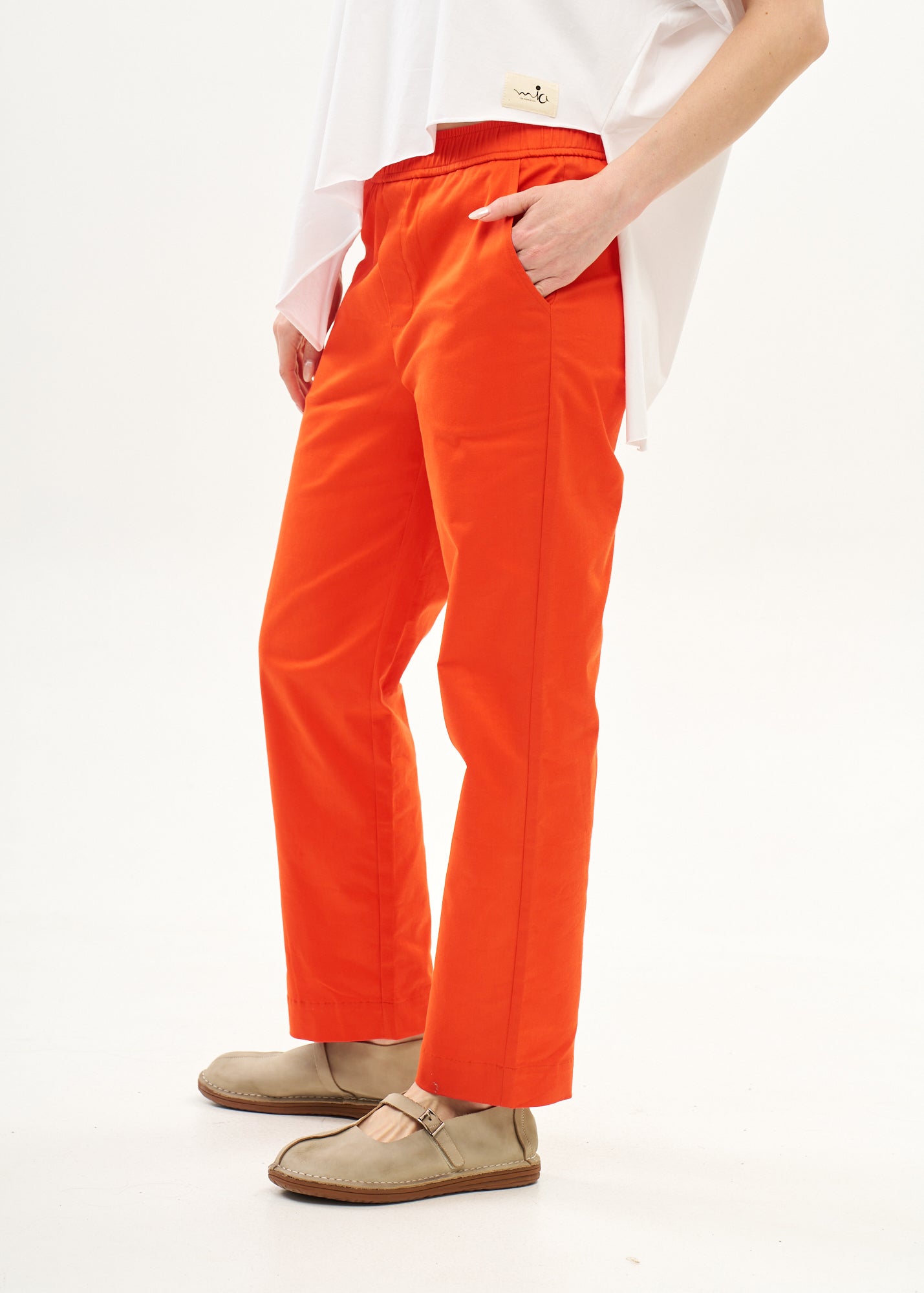 Pants with elastic and red inner drawstring