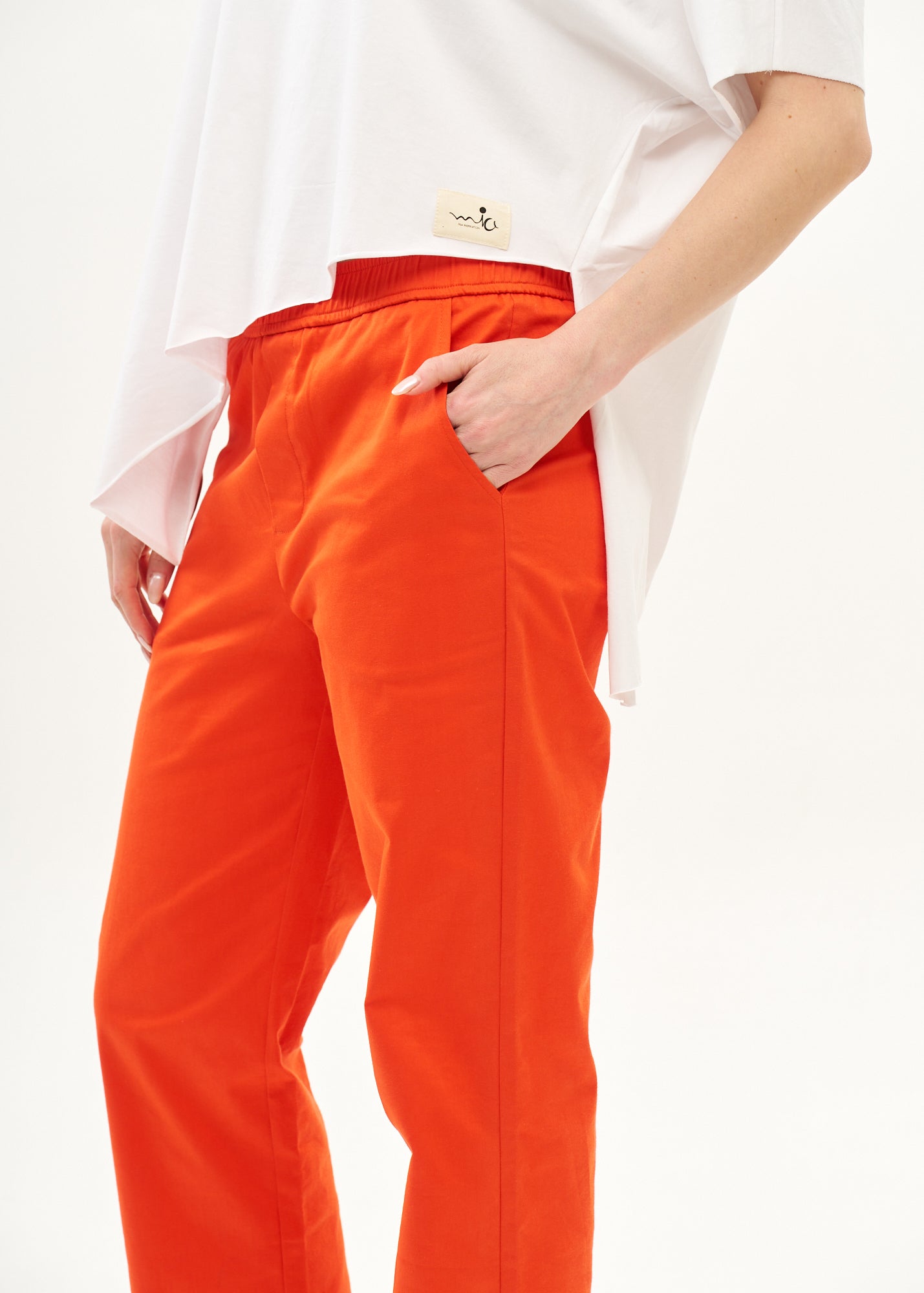 Pants with elastic and red inner drawstring