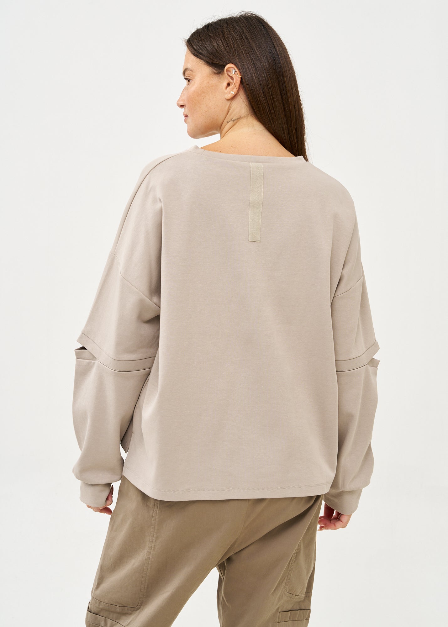סווטשירט שרוול ארוך שרוולים עם פתח אפור