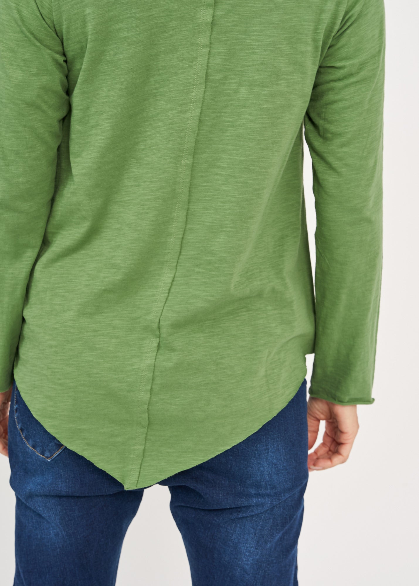 Green long sleeve triangular ending t-shirt