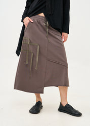 Asymmetrical skirt with reverse combination and dark gray ribbons