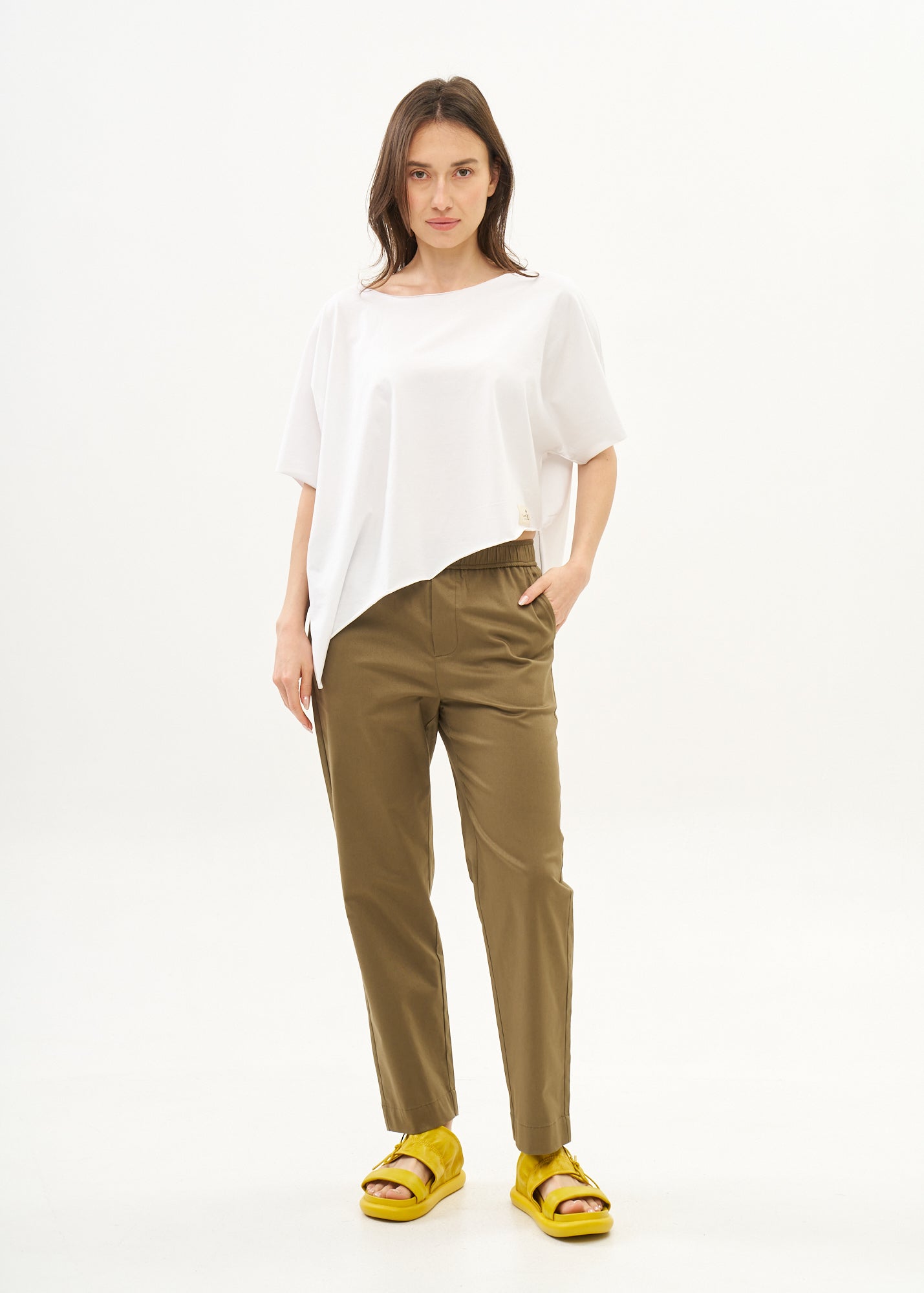 Pants with elastic and inner drawstring, brown