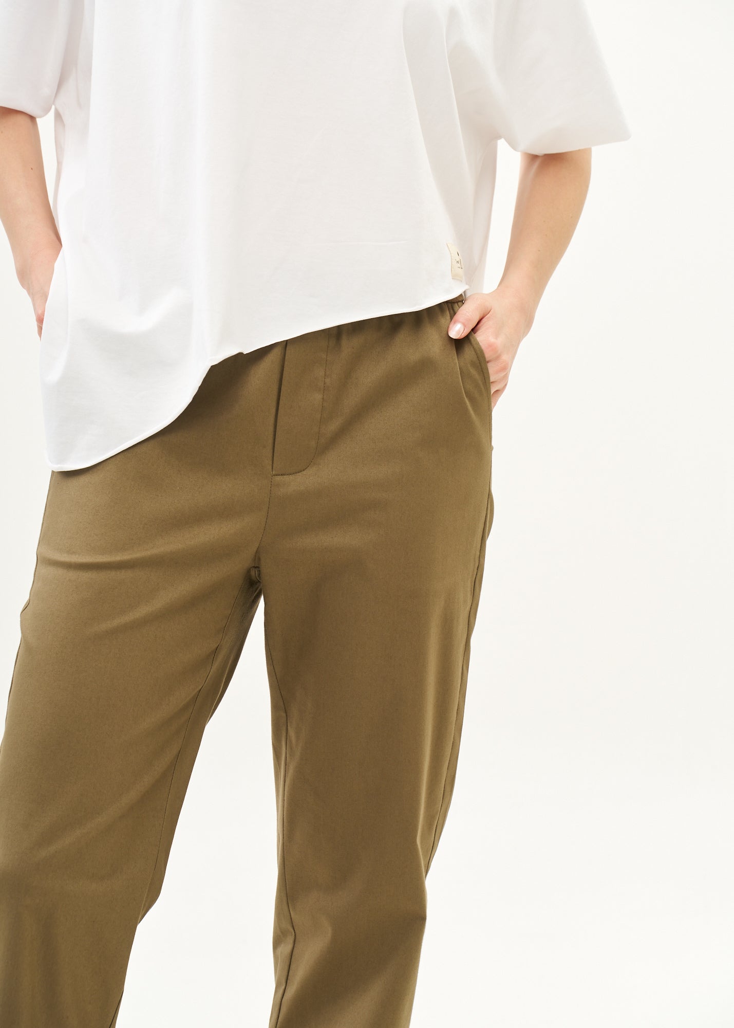 Pants with elastic and inner drawstring, brown