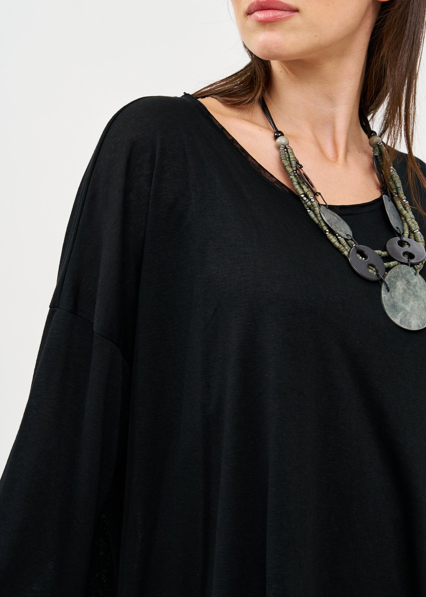 חולצה ארוכה בד סלאב שחור