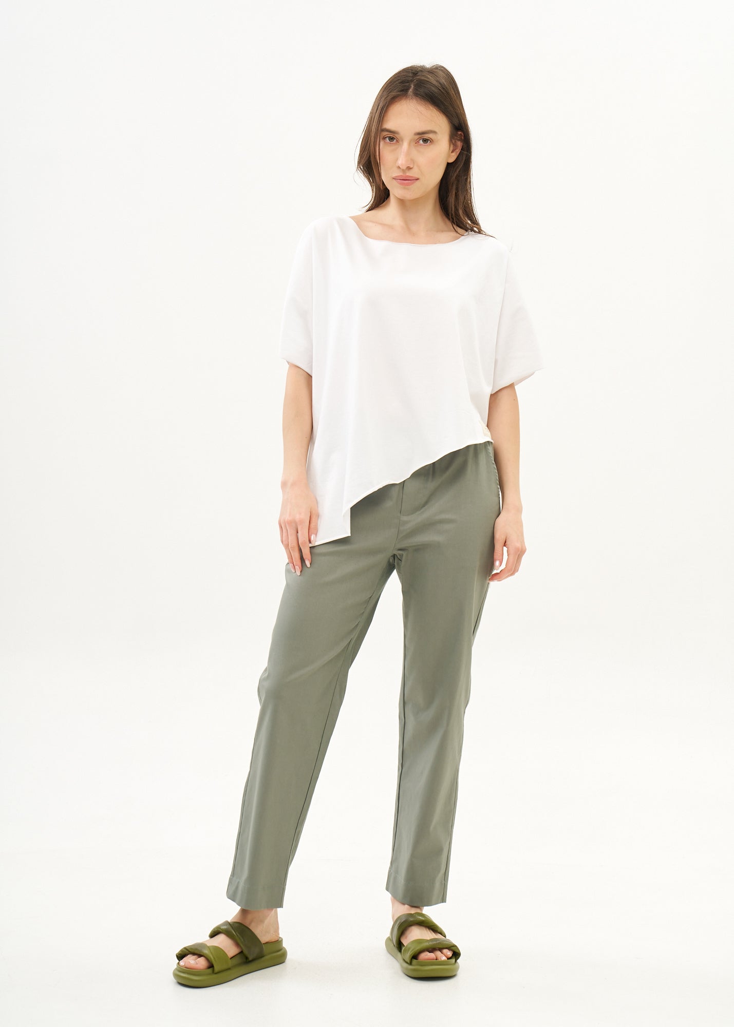 Pants with elastic and inner drawstring, gray