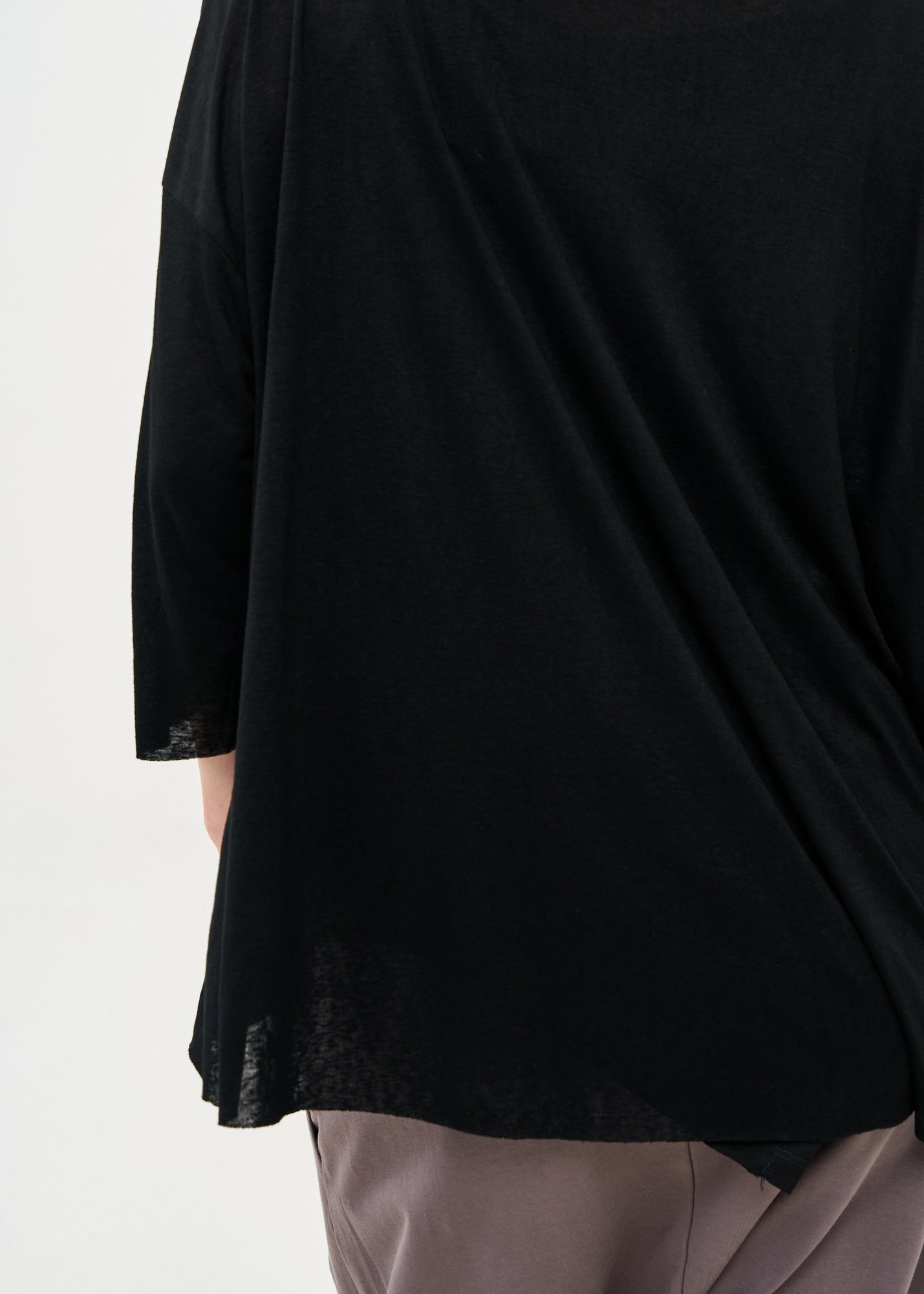 חולצה ארוכה בד סלאב שחור