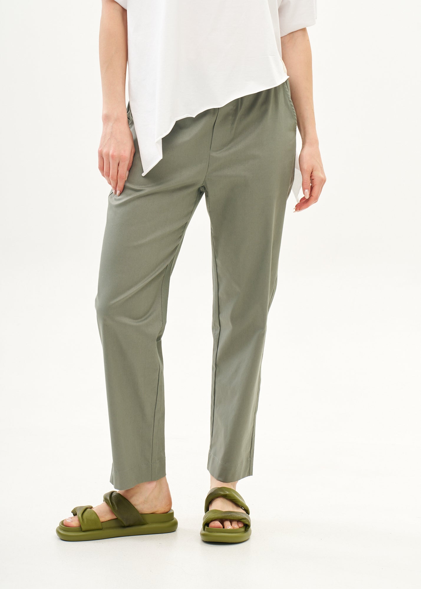 Pants with elastic and inner drawstring, gray