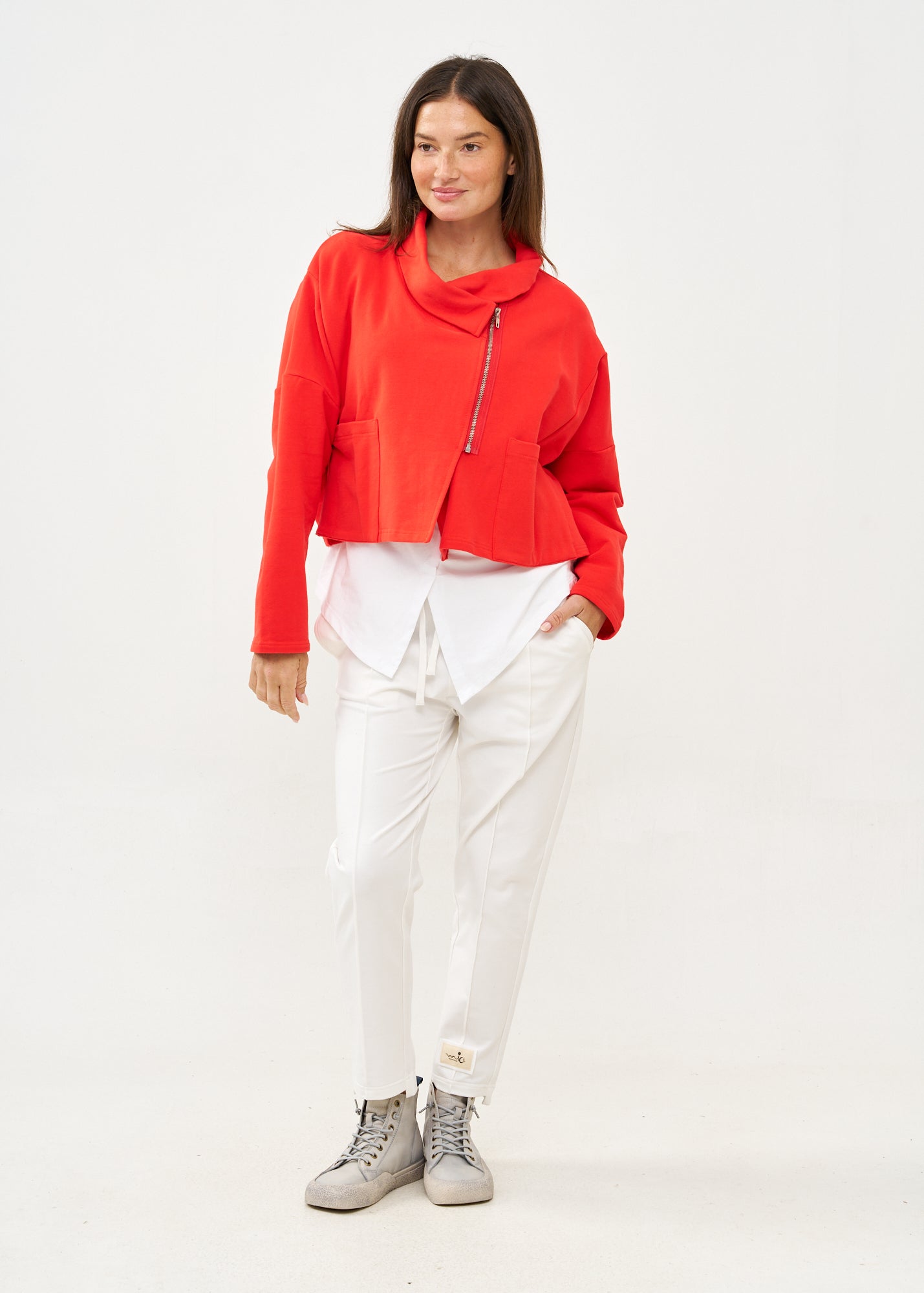 סווטשירט אסימטרי עם רוכסן כתום