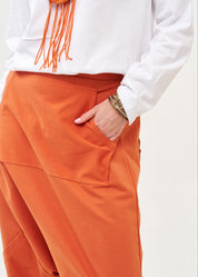 מכנסיים שקי טריקו עם כיס קנגרו חמרה