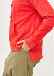 סווטשירט עם כובע וחתכים חיצוניים אדום
