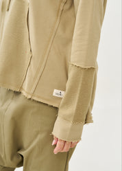 סווטשירט עם כובע וחתכים חיצוניים חום