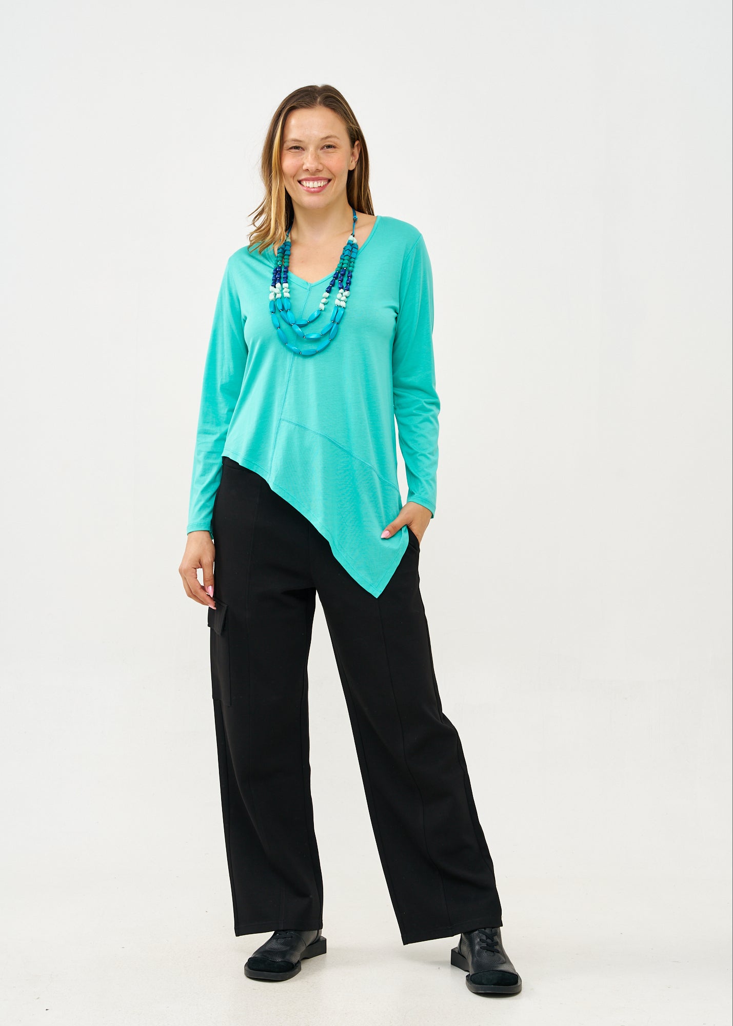 טי שרט מפתח וי בד רך טורקיז