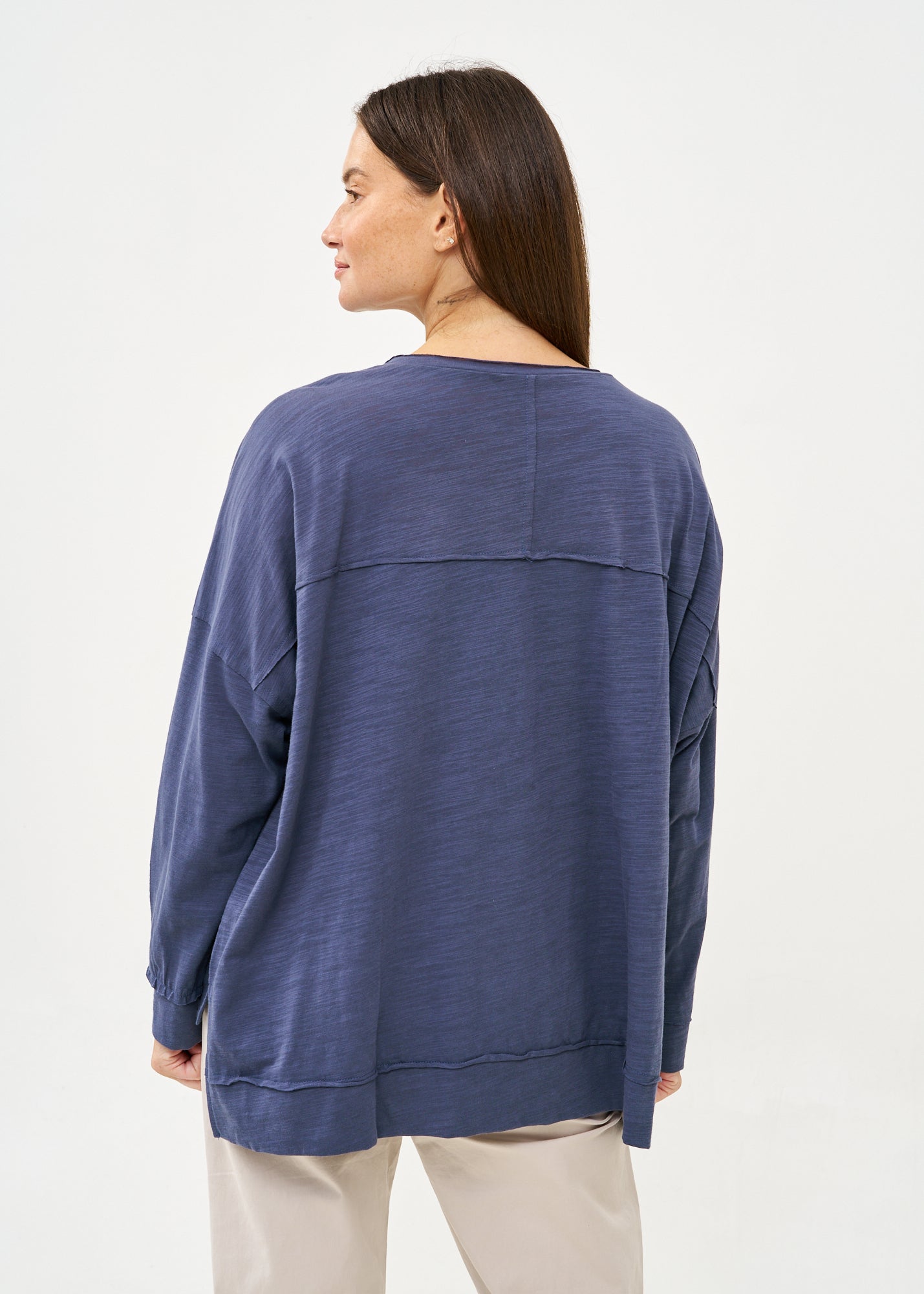 חולצה שרוול ארוך חצי כפתרה ודמוי כיס כחול כהה