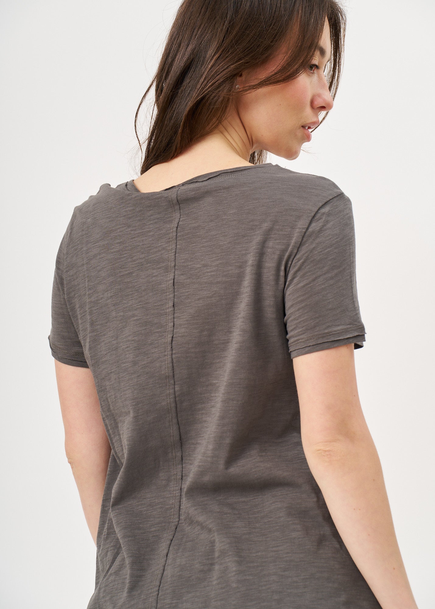 Grey V-neck triangle extension T-shirt